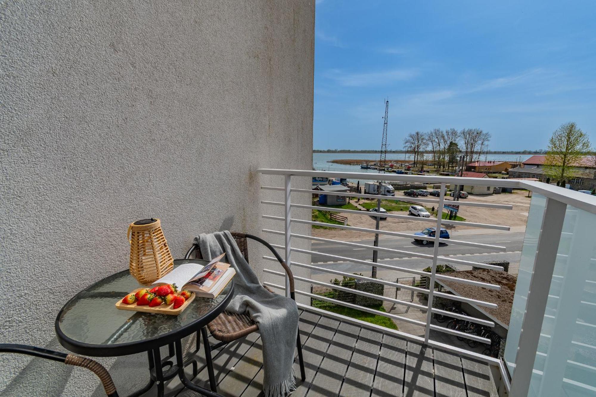 Apartamenty Mierzeja - Marina, Katy Rybackie, 100 M Od Zalewu Wislanego Luaran gambar